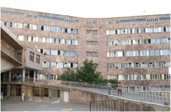 «Արմենիա» ԲԿ-ի պոլիկլինիկայում քաղաքացին հարվածել է պոլիկլինիկայի ղեկավարի տեղակալի ձախ աջքի և քունքի հատվածին